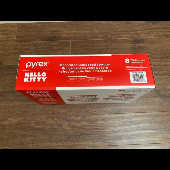 Pyrex Glass 8-piece Hello Kitty Decorated Food Storage Set (NIB) - Picture 6 of 8